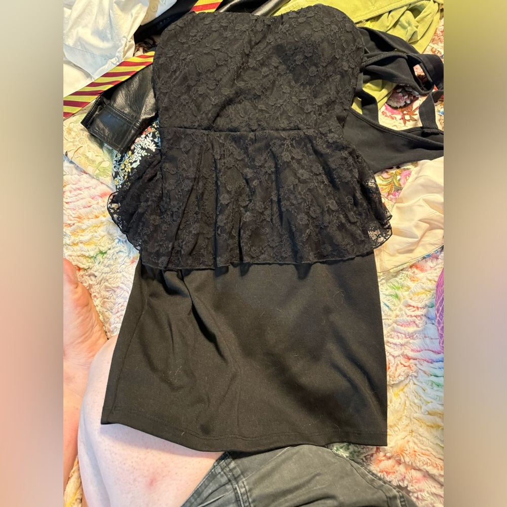 Bodycon Lace G by Guess Lace bodice Size L
